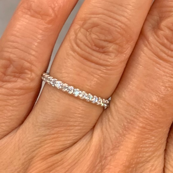 New 14k Solid White or Yellow Gold Wedding Band - Picture 12 of 15